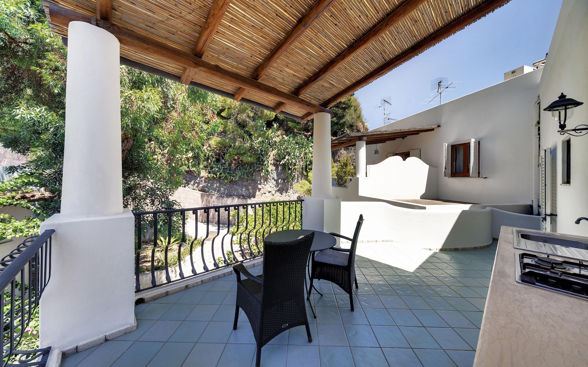 Hotel Villa Enrica - Aeolian Charme Липари Екстериор снимка