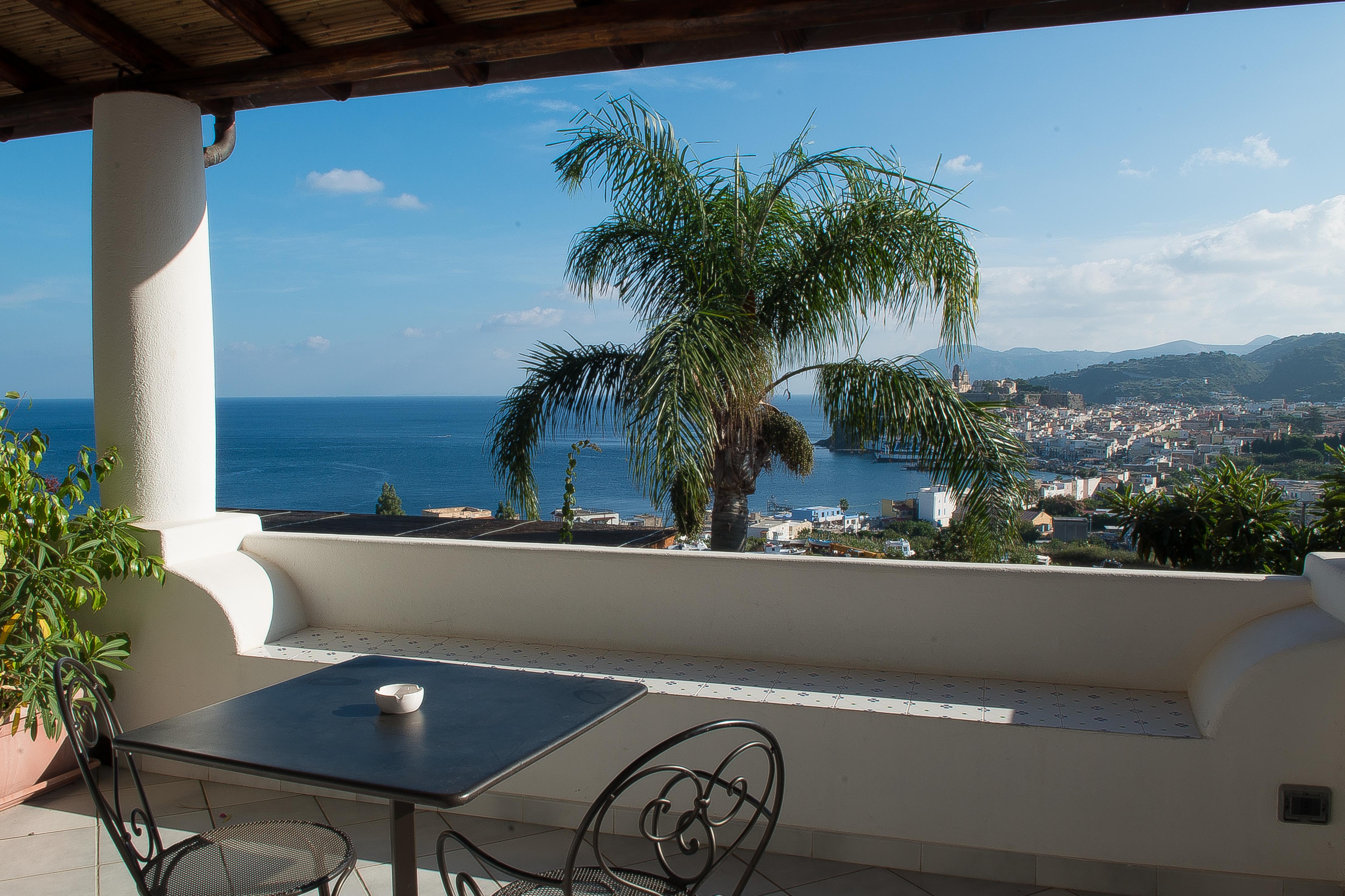 Hotel Villa Enrica - Aeolian Charme Липари Екстериор снимка