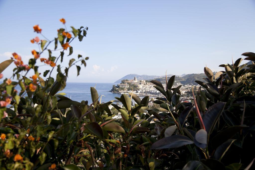 Hotel Villa Enrica - Aeolian Charme Липари Екстериор снимка
