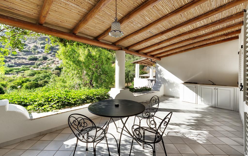Hotel Villa Enrica - Aeolian Charme Липари Екстериор снимка