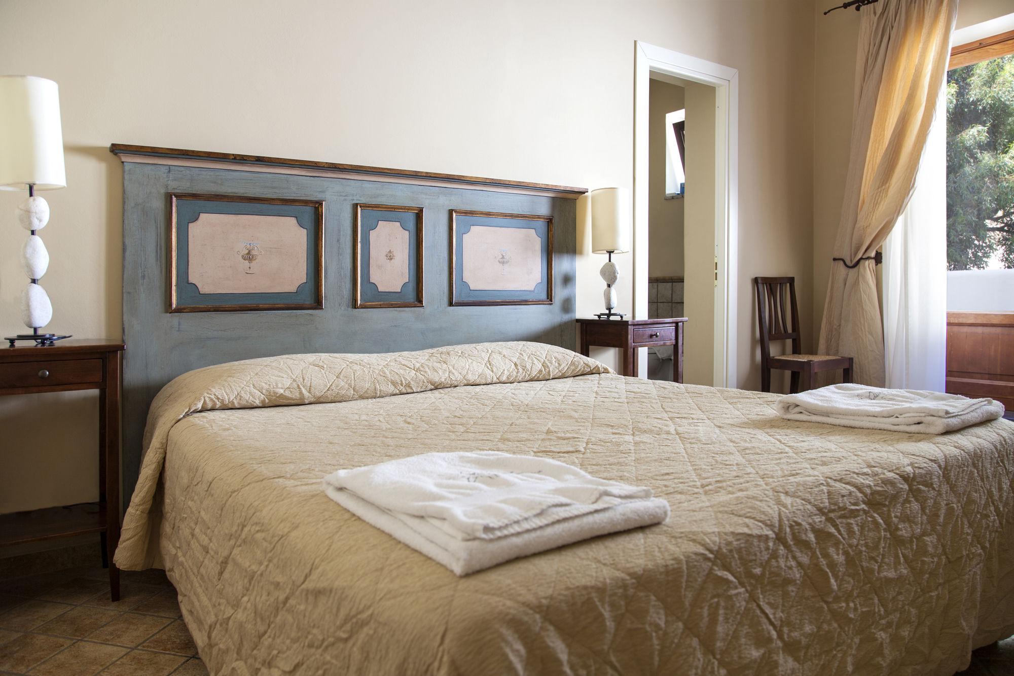 Hotel Villa Enrica - Aeolian Charme Липари Екстериор снимка